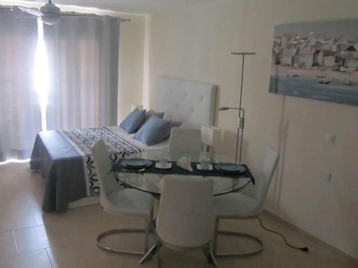 Los Cristianos Studio, Modern, Spacious, Pool,Wifi Arona  Buitenkant foto